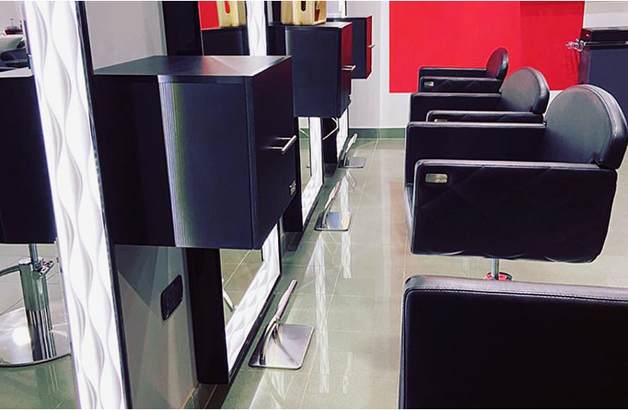 Cassettiera Kio ambientata in un salone di parrucchieri